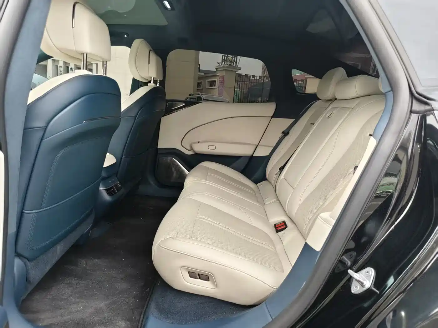 ZEEKR EXTREME KRYPTON 007