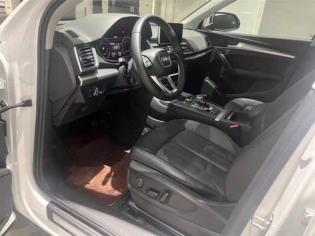 Audi Q5L 2020 45 TFSI Exclusive Fashion фото 7