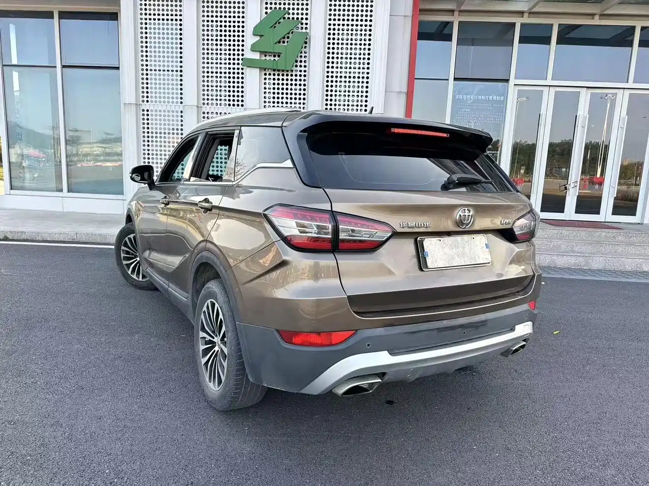 Zhonghua V6 2019 2018 1.5T Automatic Premium