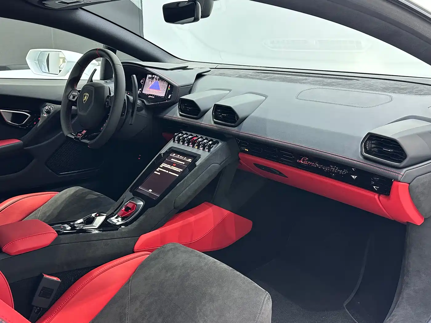 LAMBORGHINI HURACÁN