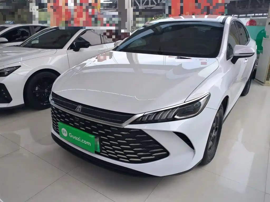 BYD Qin PLUS 2025 DM-i Smart Drive 55KM Leader фото 2