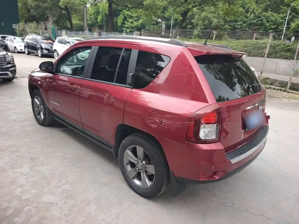 Jeep Compass (Import) 2014 2014 Facelift 2.4L 4WD Comfort Edition