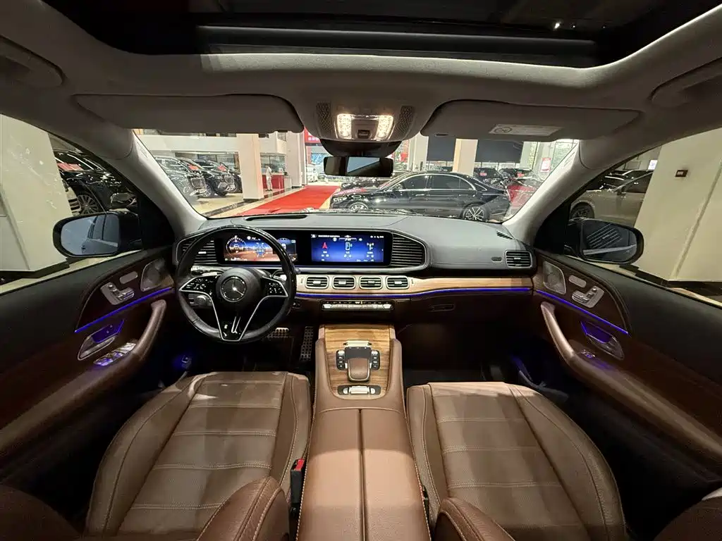 Mercedes-Benz GLS 2024 Model GLS 450 4MATIC Luxury фото 21