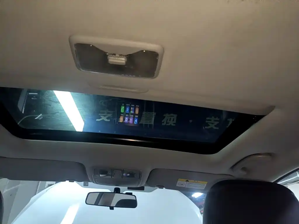 Photo 18 - Changan Eado XT