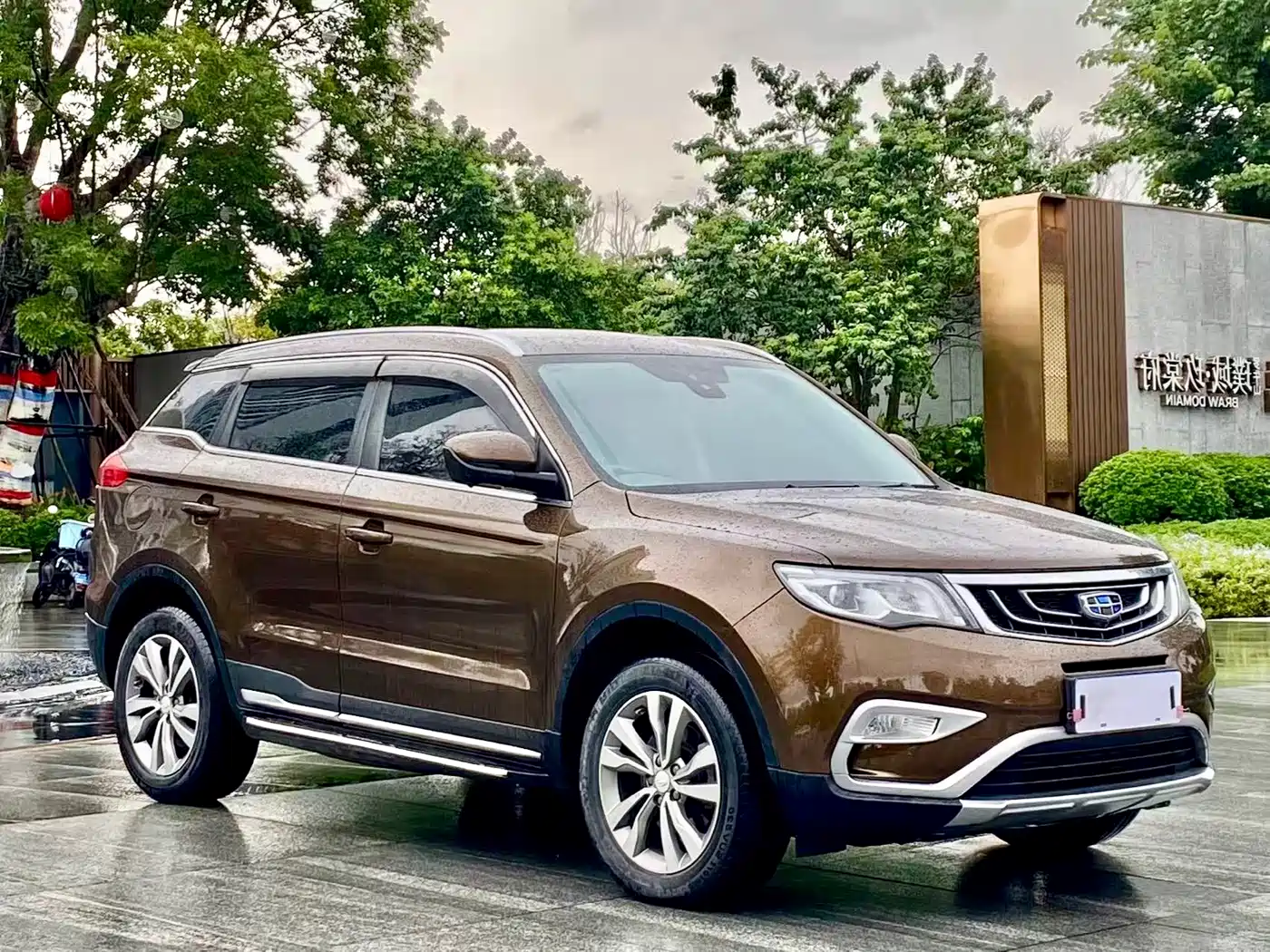 Фото 3 - Geely Atlas