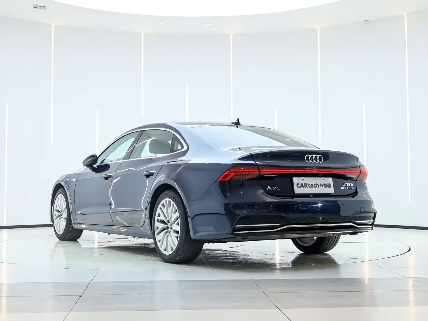 Audi A7L 2024 45TFSI S-line Dream Edition Crystal Package фото 6