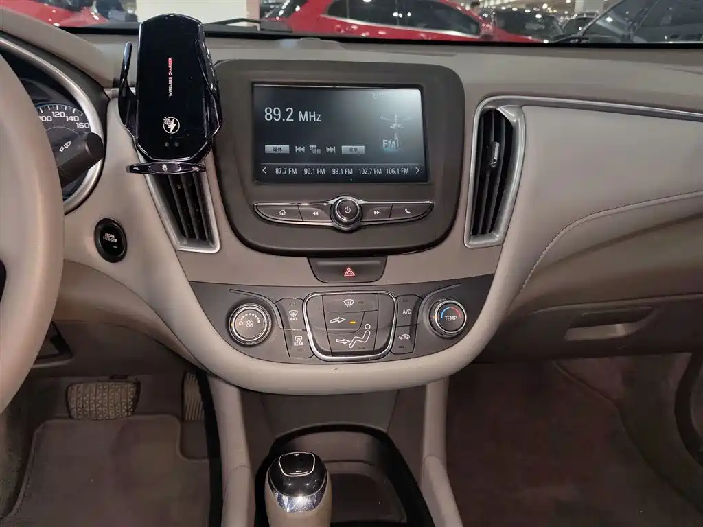 Chevrolet Malibu XL 2018 530T Auto RuiXiang Edition фото 6
