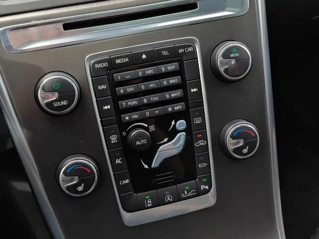 Volvo XC60 (Import) 2014 2014 Facelift T5 Elegance