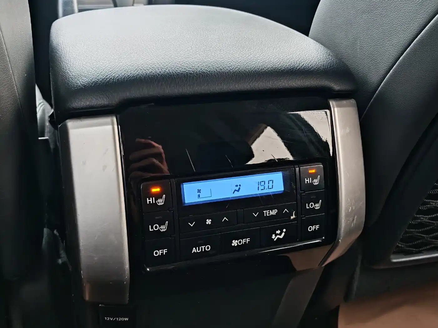 Toyota Prado 2018 3.5L Auto TX-L фото 22