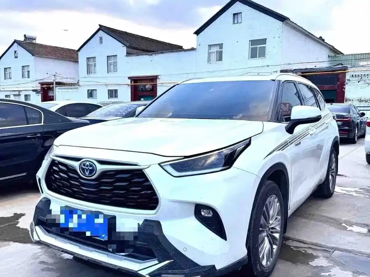 Toyota Highlander 2024 2023 2.5L Smart Hybrid Dual Engine AWD Premium 7-Seater