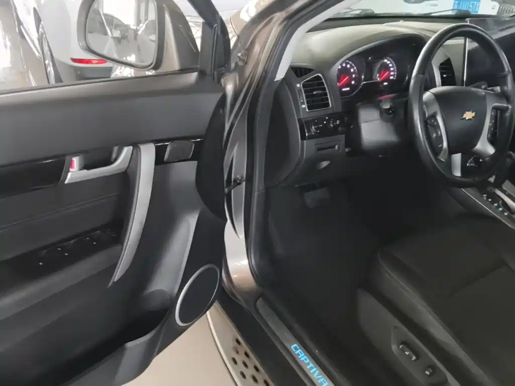 Chevrolet Captiva 2016 2015 2.4L AWD Flagship 7-Seater
