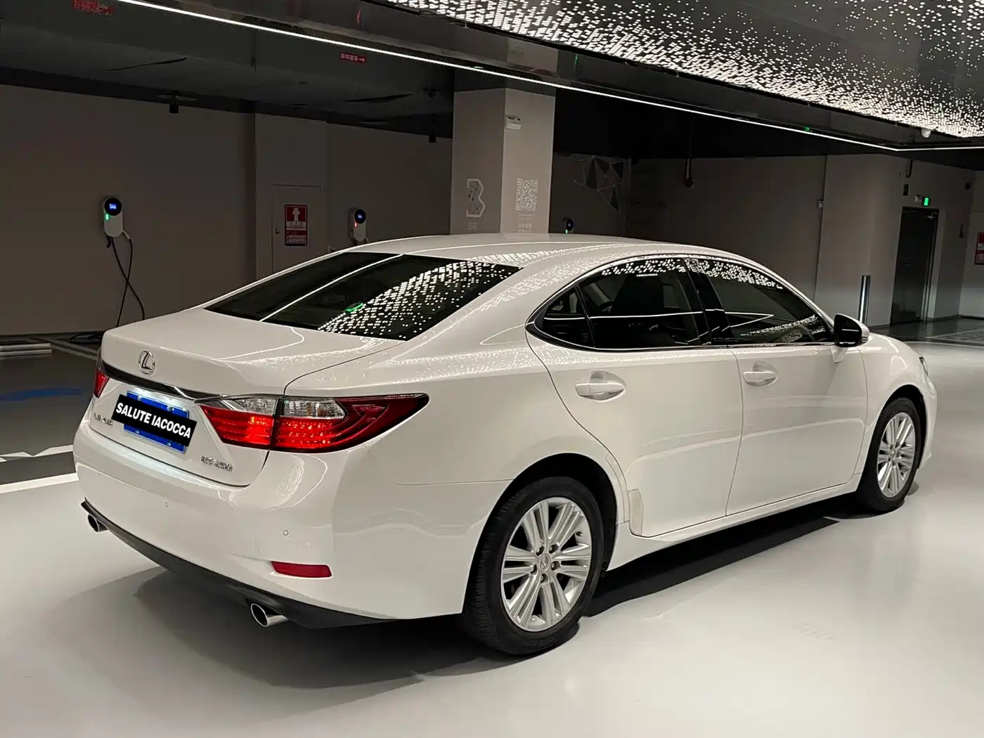 Фото 5 - Lexus ES