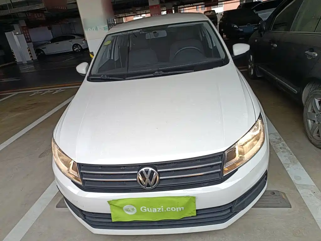 Photo 3 - Volkswagen Santana