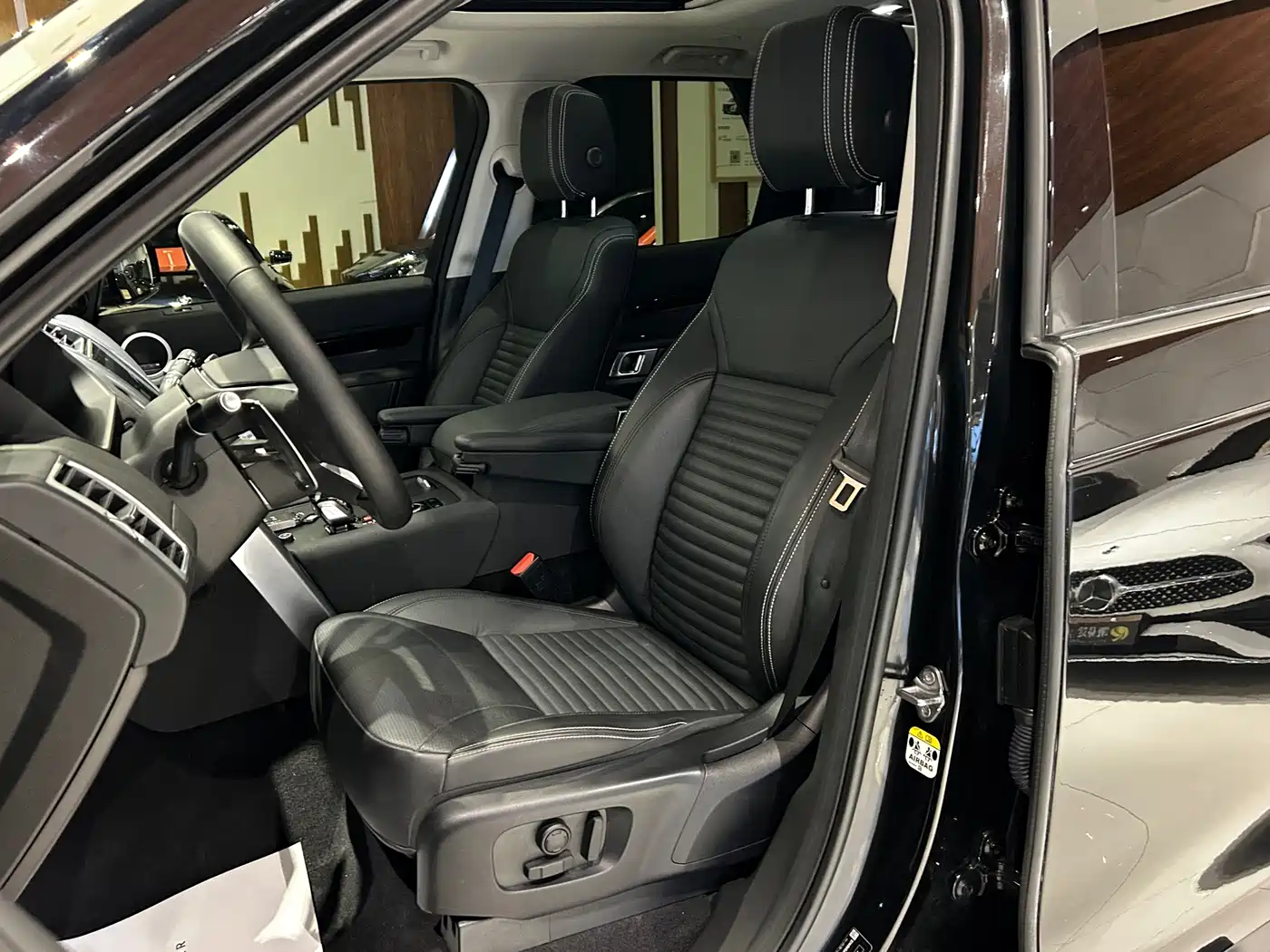 Land Rover Discovery 2024 2024 Model 360PS S
