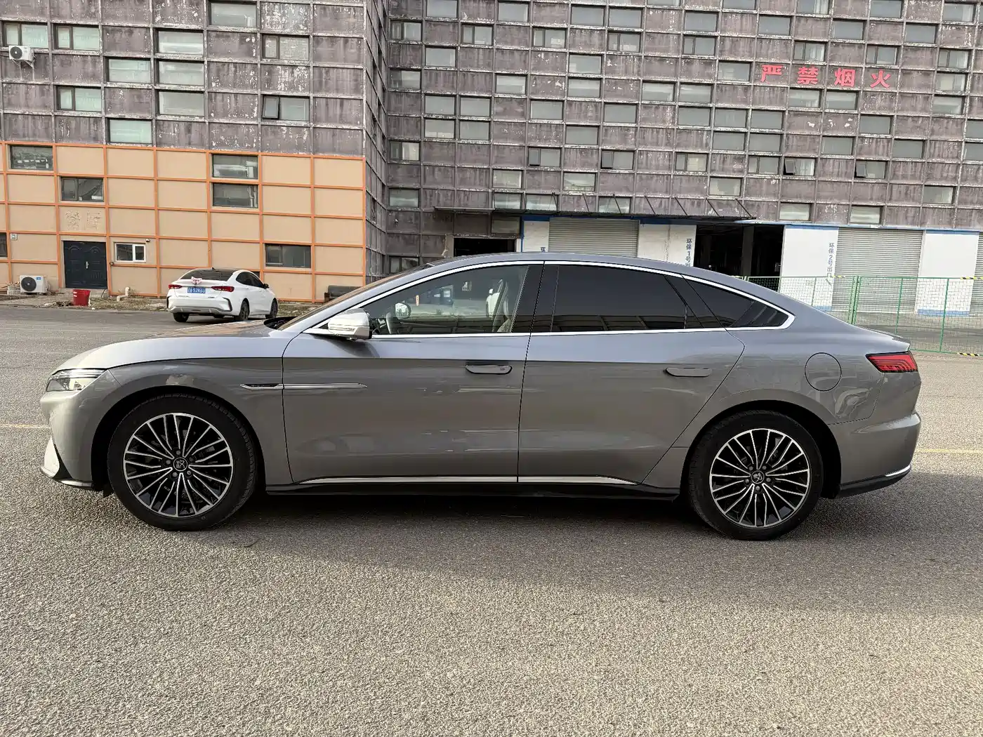 BYD Han 2020 EV Extended Range Luxury фото 4