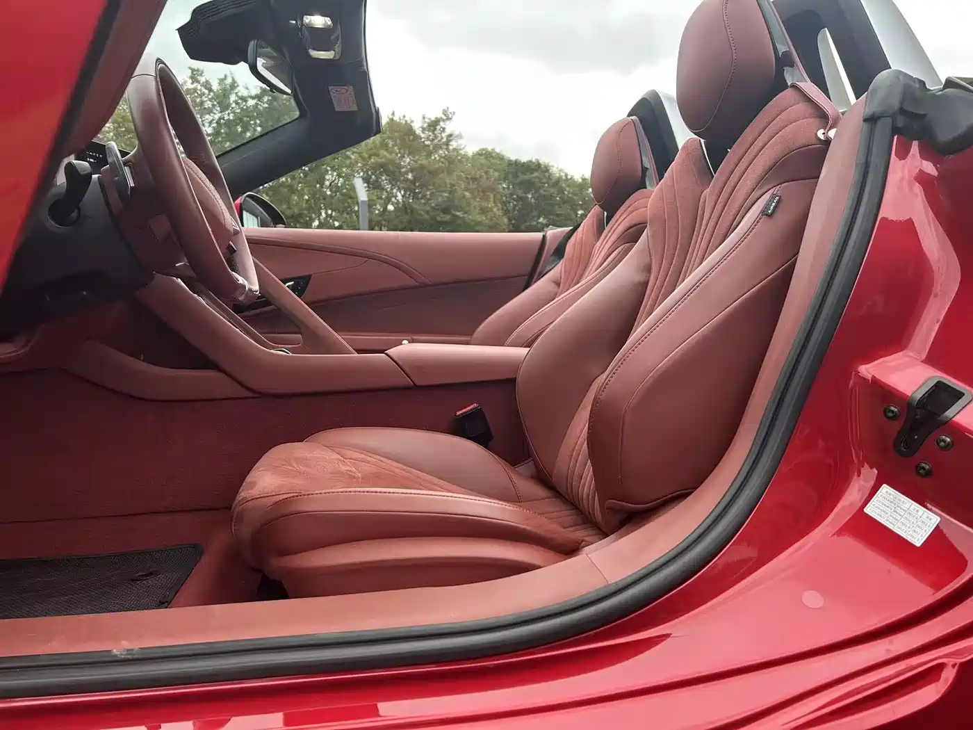 MG Cyberster 2024 520km Legendary AWD Version фото 10