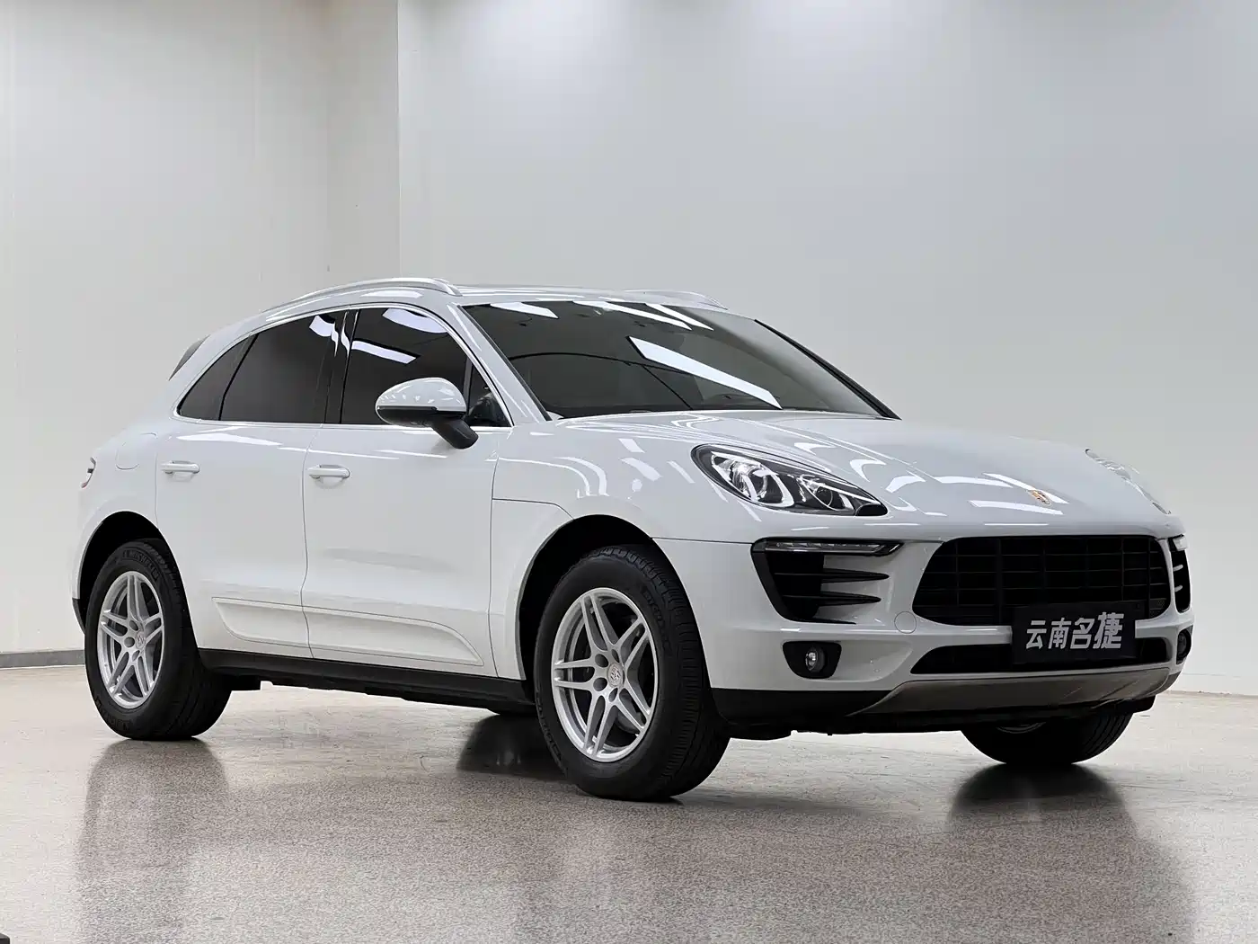 Porsche Macan 2017 Macan 2.0T фото 3