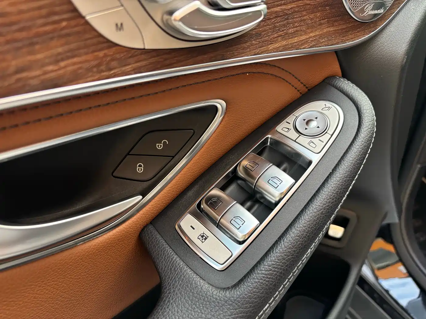 Mercedes-Benz GLC 2020 Facelift GLC 300 L 4MATIC Luxury фото 31