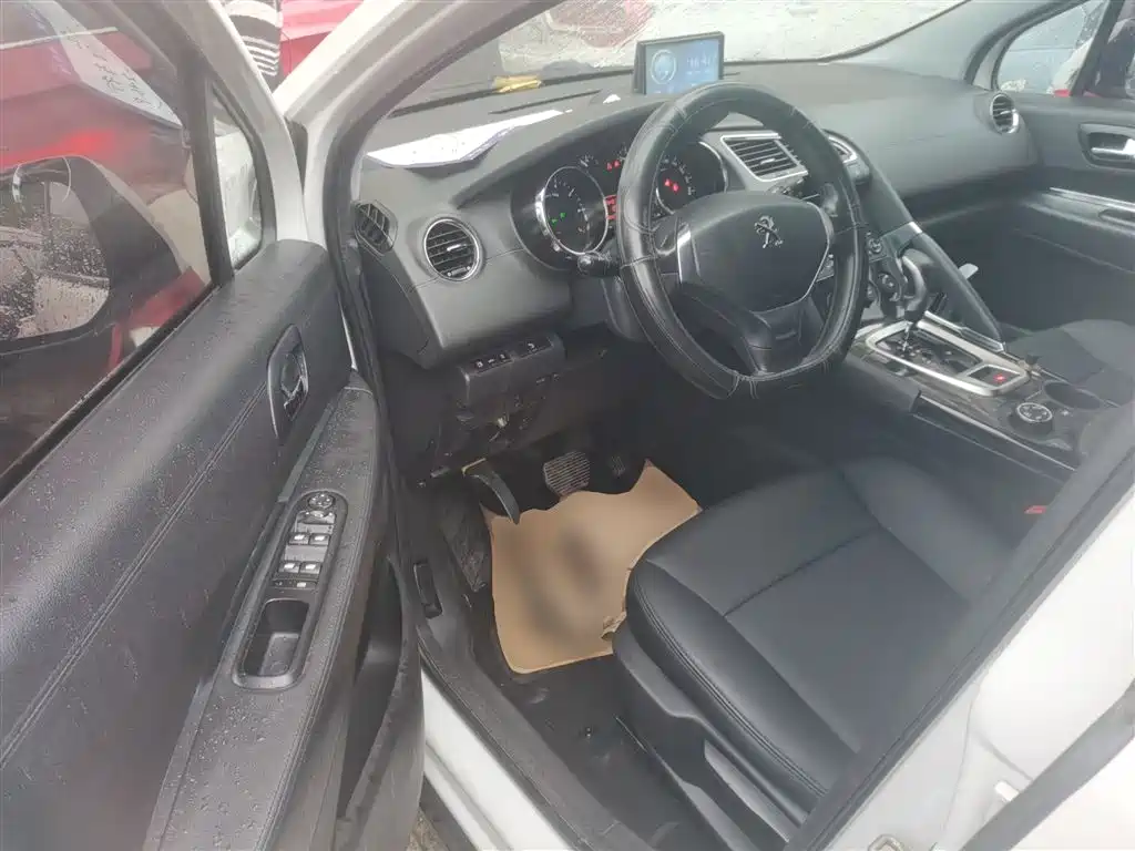 Peugeot 3008 2015 1.6THP Automatic Classic Edition фото 12