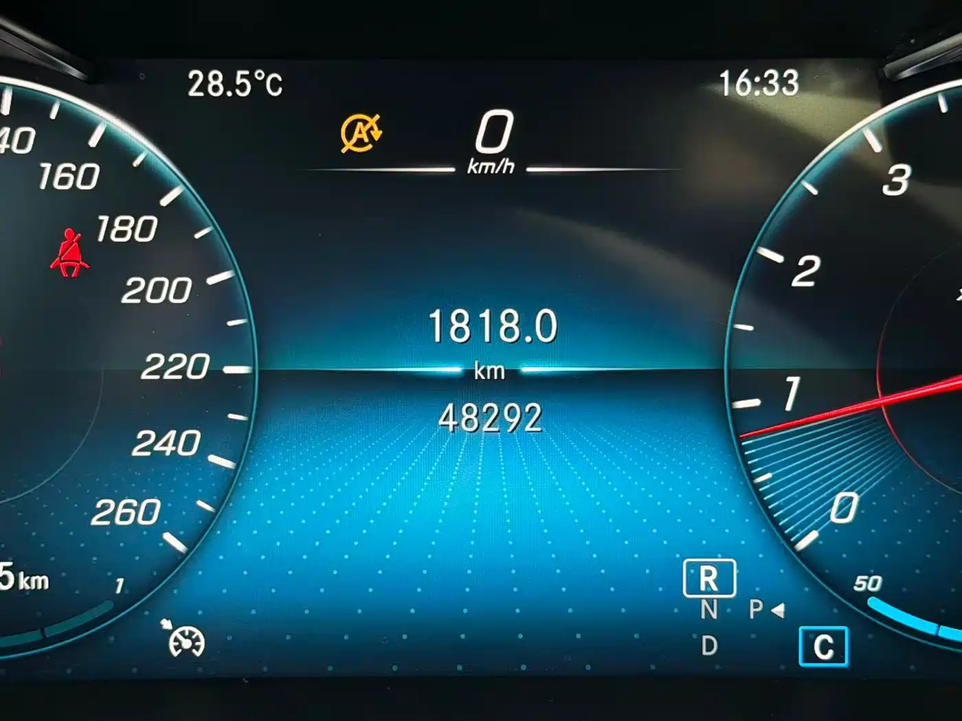 Mercedes-Benz GLC 2022 Model GLC 260 L 4MATIC Luxury Edition фото 12