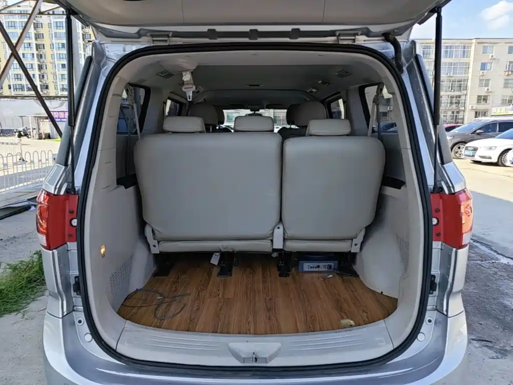 SAIC Maxus Maxus G10 2015 2014 Model Year 2.0T Auto Elite