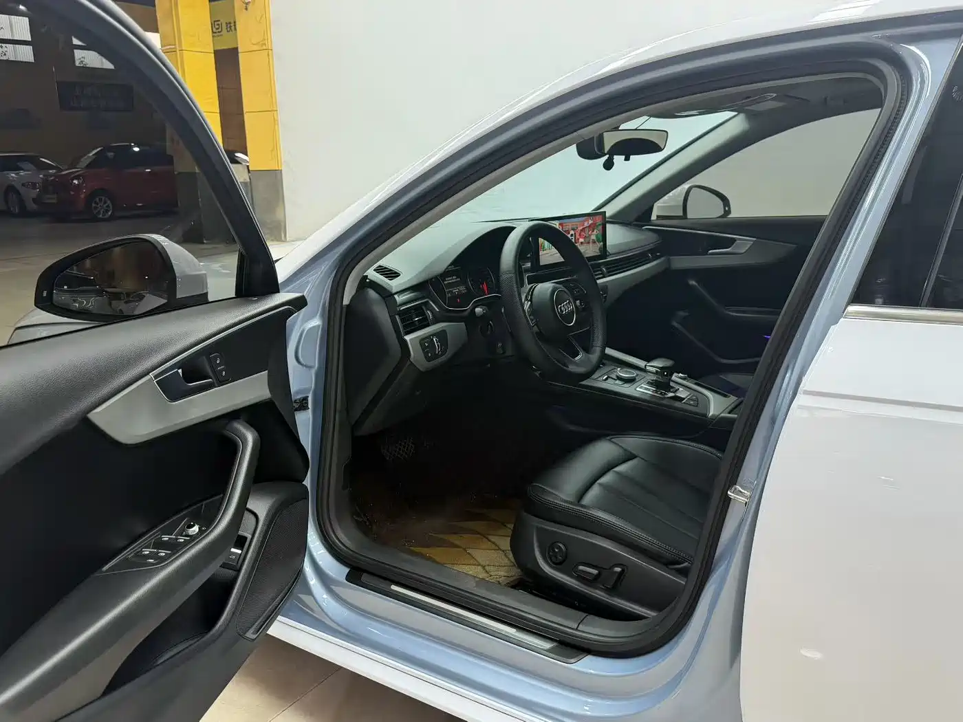 Audi A4L 2017 Plus 40 TFSI Progressive фото 4