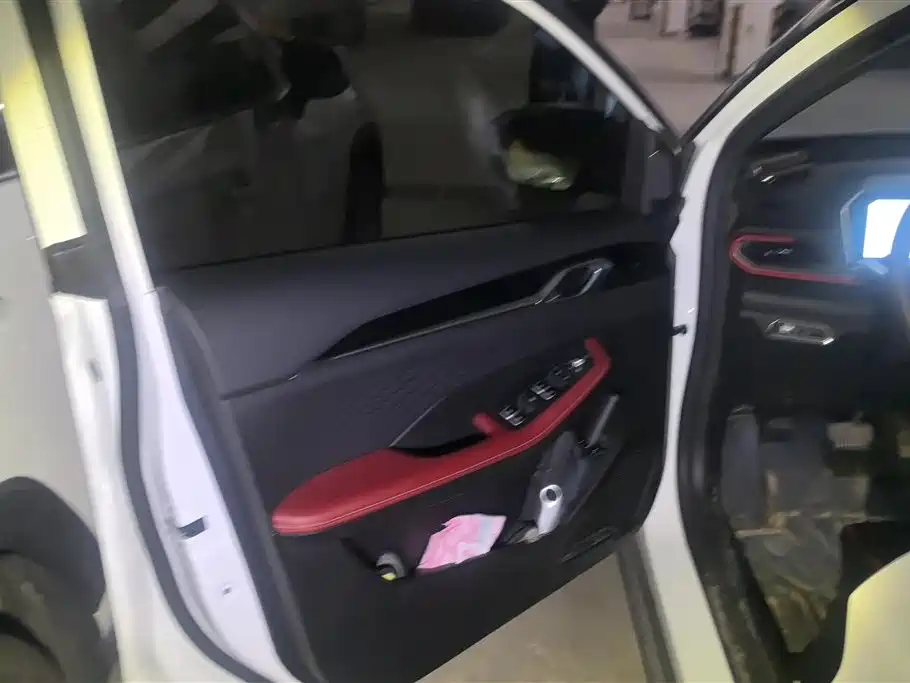 GEELY AUTOMOBILE BINYUE