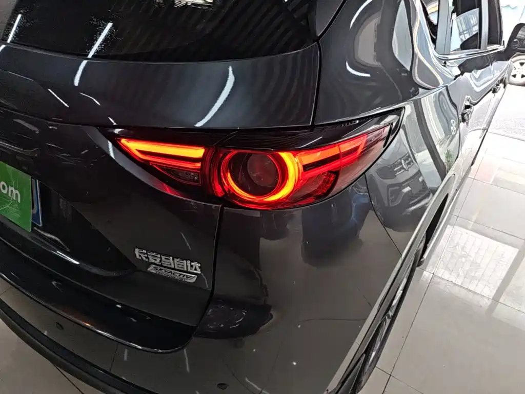 Фото 8 - Mazda CX-5