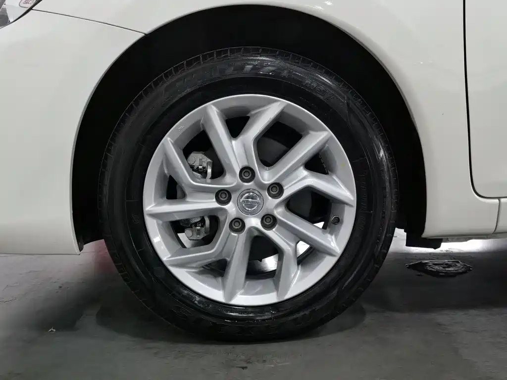 Nissan Tiida 2023 2024 1.6L CVT Cool Sport Edition