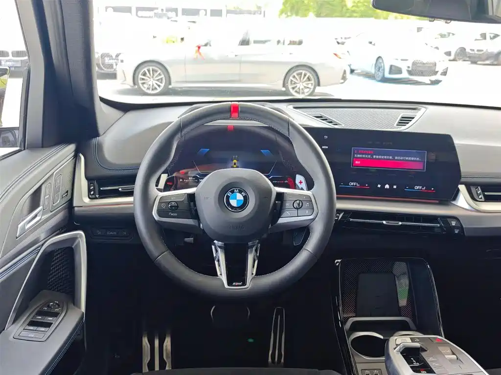 BMW X1 M35Li 2025 M35Li фото 14