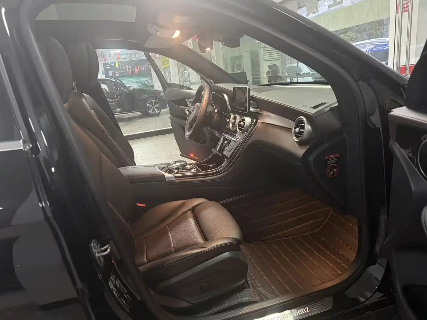 Mercedes-Benz GLC 2019 GLC 260 4MATIC Dynamic фото 10