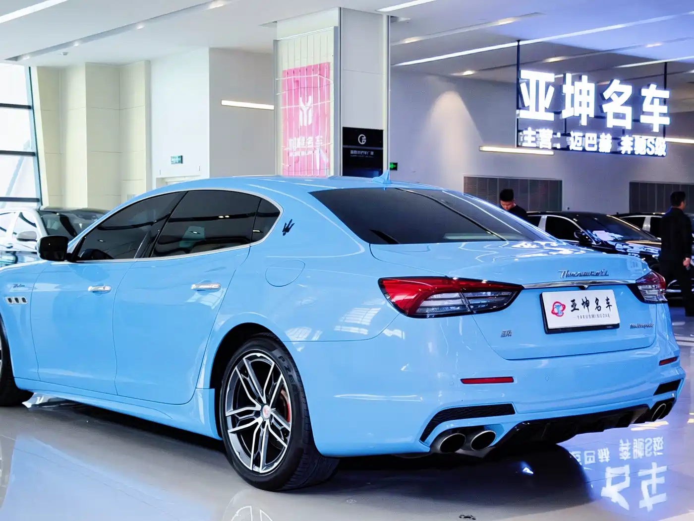 Maserati Quattroporte 2013 3.0T Standard фото 19