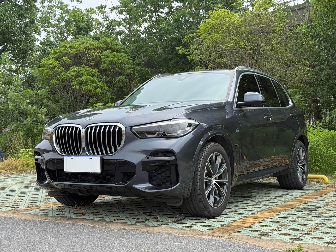 BMW X5 (Import)