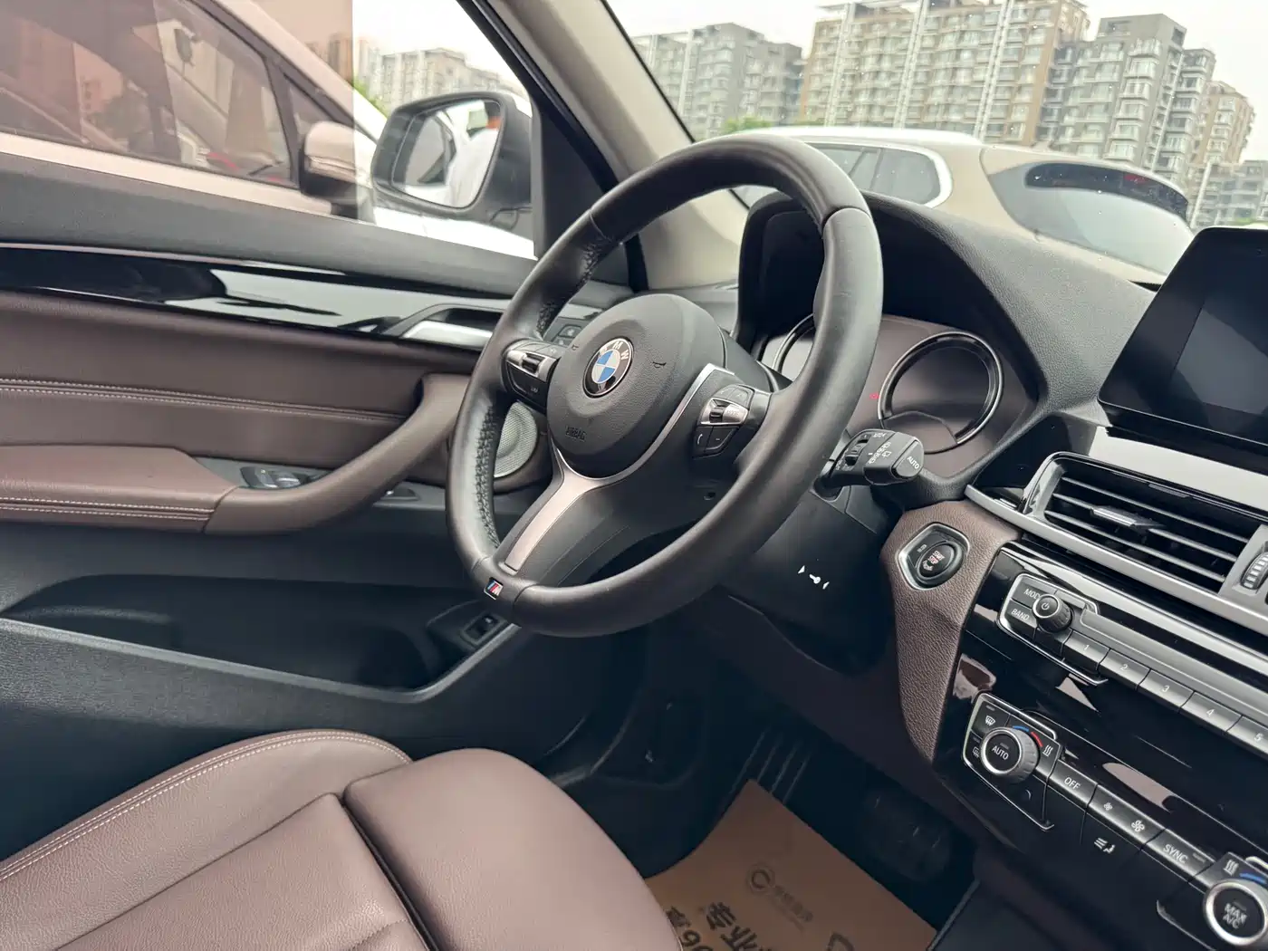 BMW X1 2022 sDrive25Li Leading фото 15