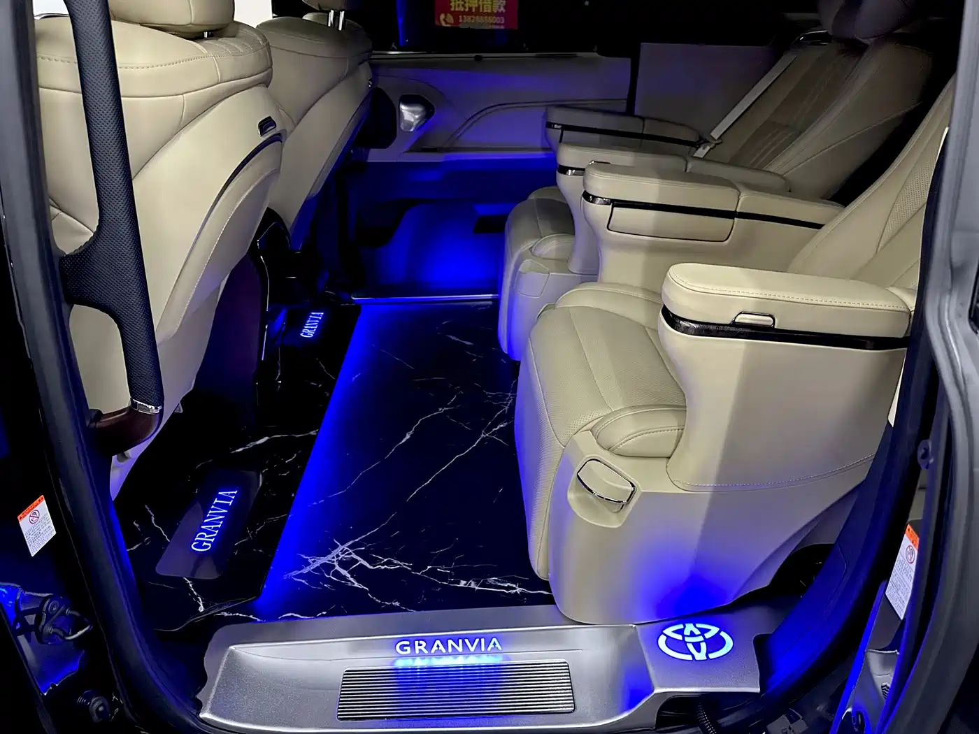 Toyota Granvia 2025 2024 2.5L Hybrid Premium PLUS 4WD Edition