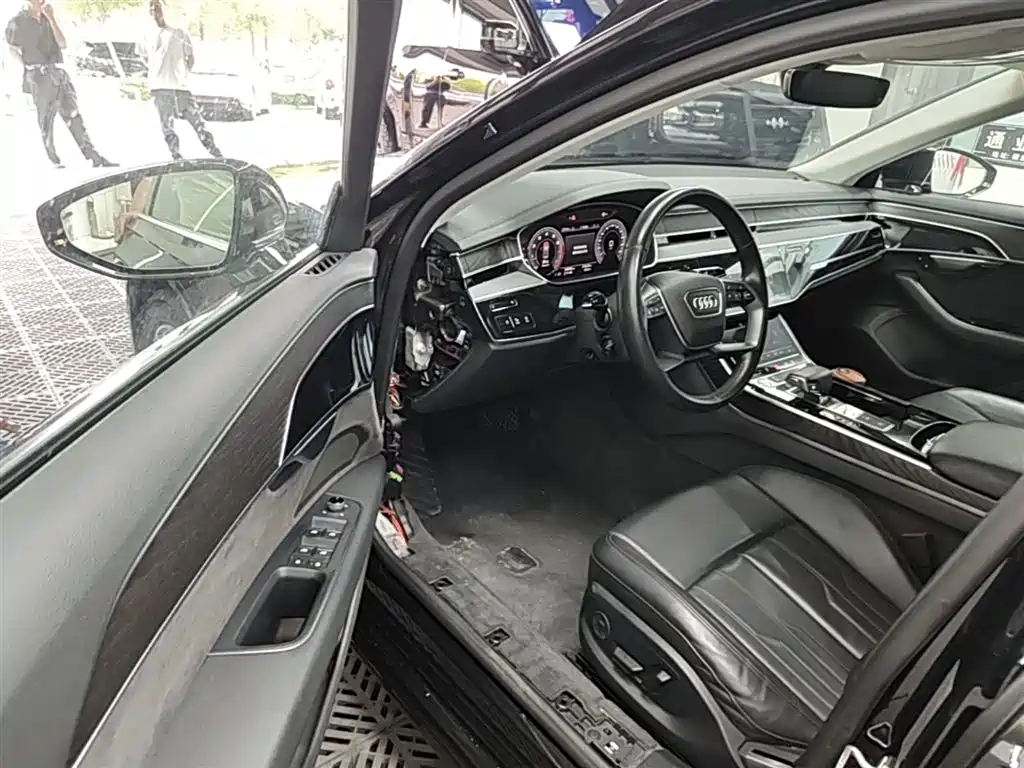 Audi A8 2018 A8L 55 TFSI quattro Launch Elite фото 16