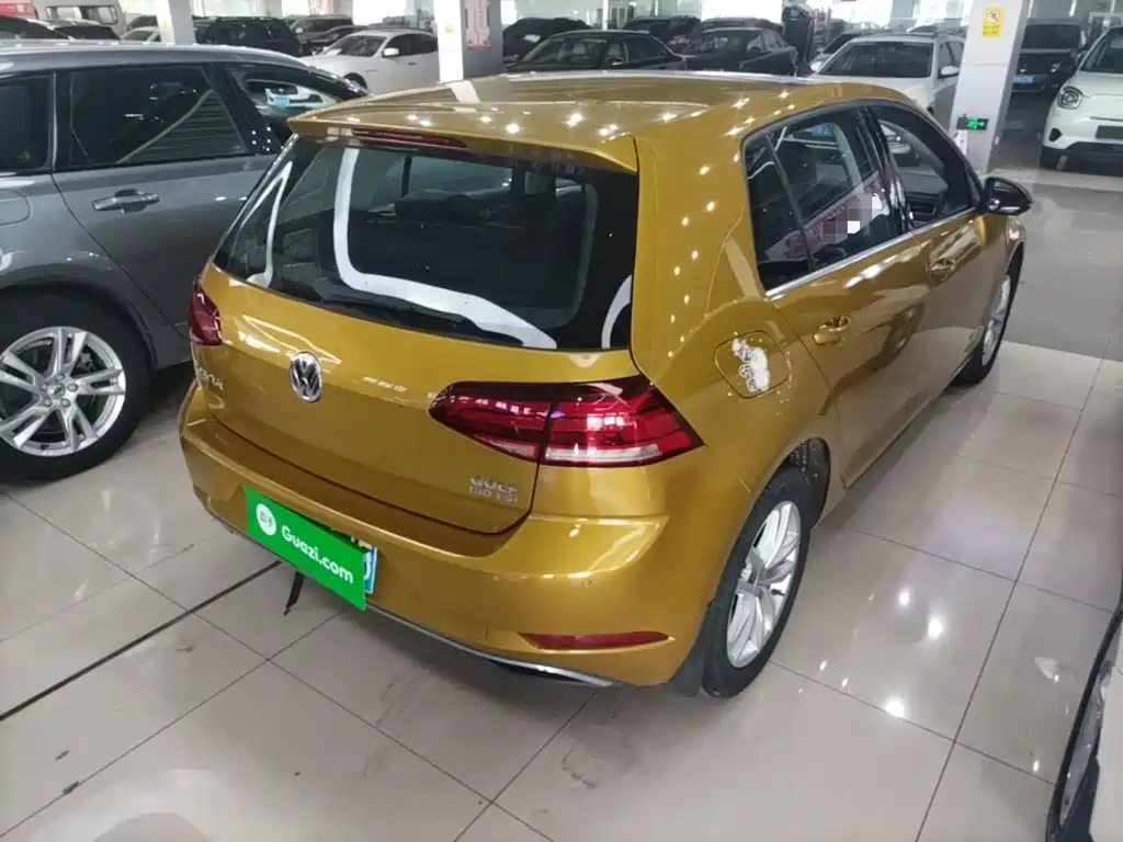 Фото 7 - Volkswagen Golf