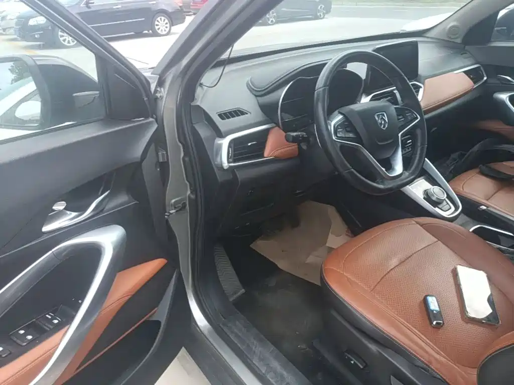 Baojun 510 2019 2017 1.5L Auto Luxury