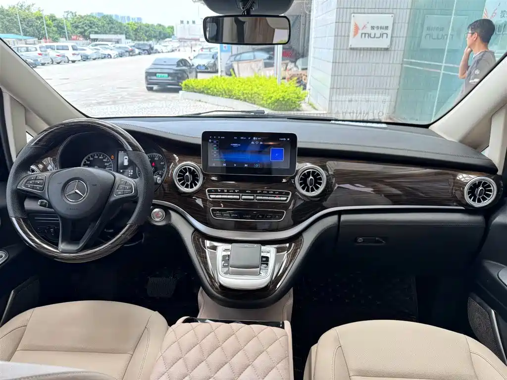 Mercedes-Benz Vito 2018 2.0T Elite Edition 7-seater China VI фото 6