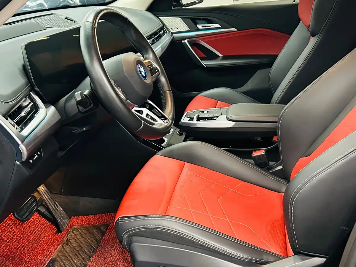 BMW iX1 2023 xDrive30L M Sport Package фото 7
