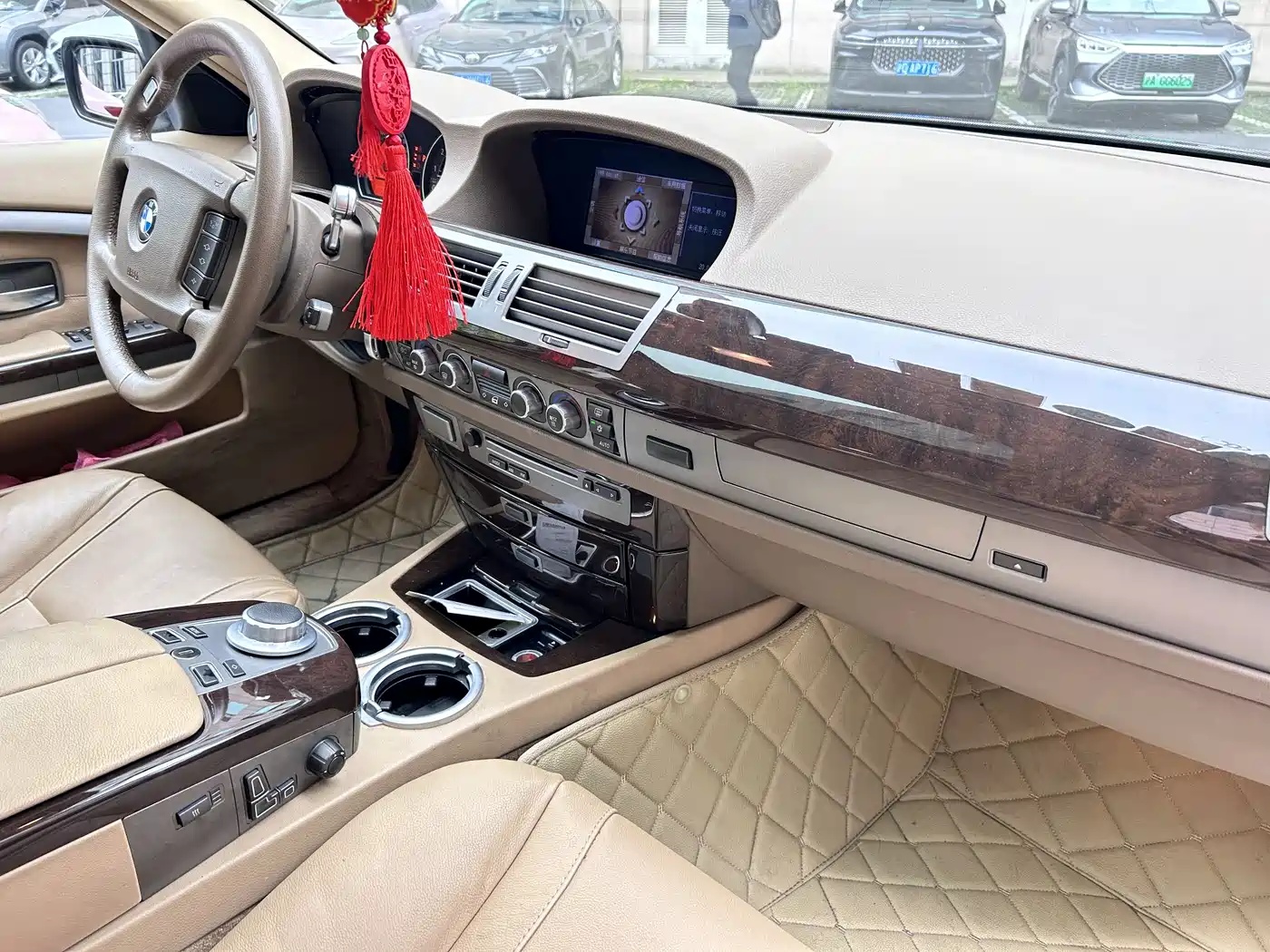 BMW 7 Series 2009 730Li Luxury фото 18