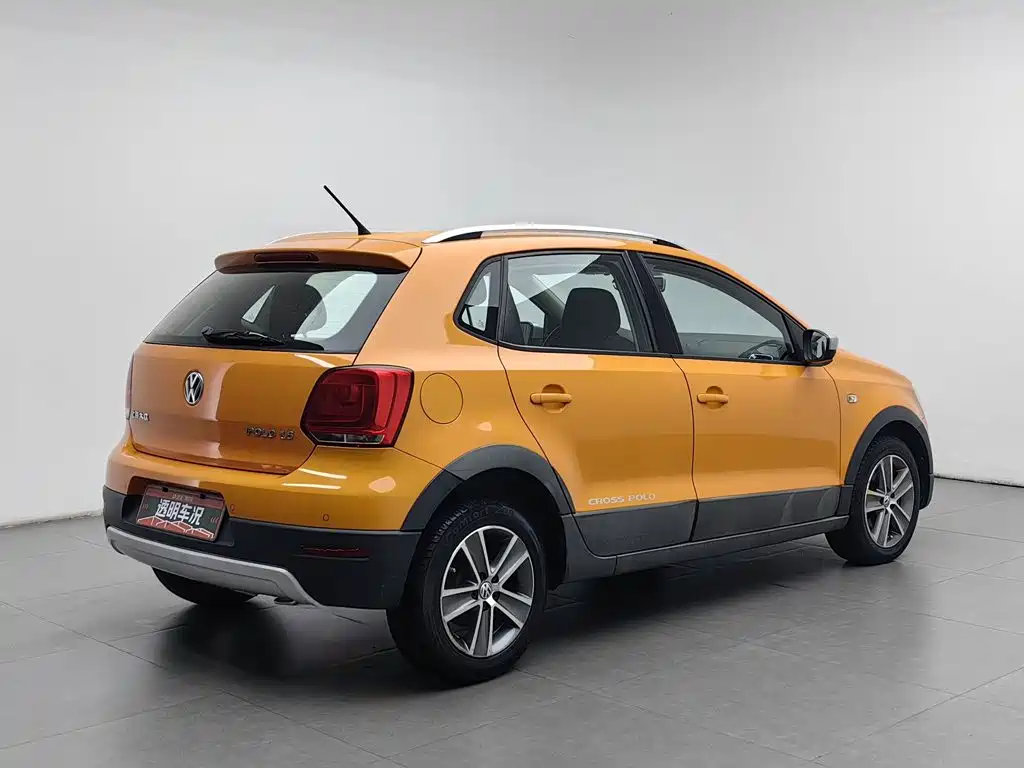 Volkswagen Polo 2013 2012 1.6L Cross Polo AT