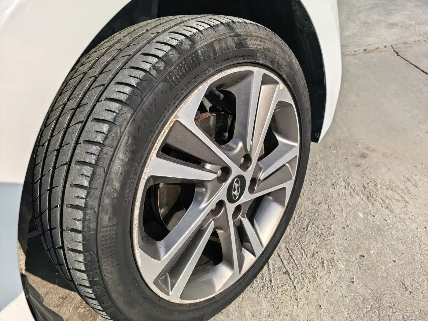 Hyundai Elantra 2018 1.6L Automatic 15th Anniversary Special Edition фото 15