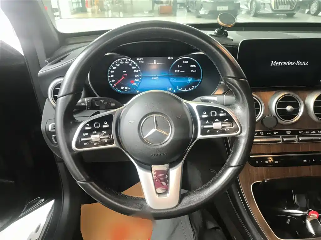 Mercedes-Benz GLC 2020 Facelift GLC 300 L 4MATIC Dynamic фото 11