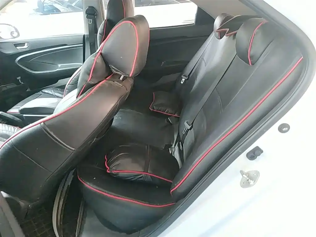 Hyundai Verna 2017 1.4L Manual Color Edition (China V) фото 17