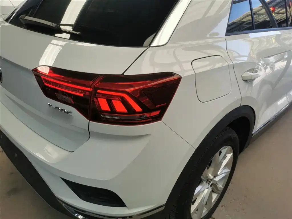 Volkswagen T-ROC 2018 230TSI DSG 2WD Progressive China V фото 8