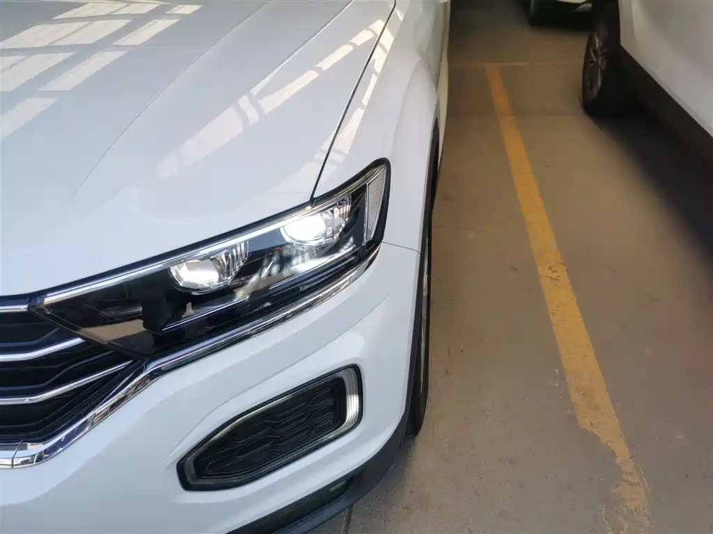 Volkswagen T-ROC 2018 230TSI DSG 2WD Progressive China V фото 24
