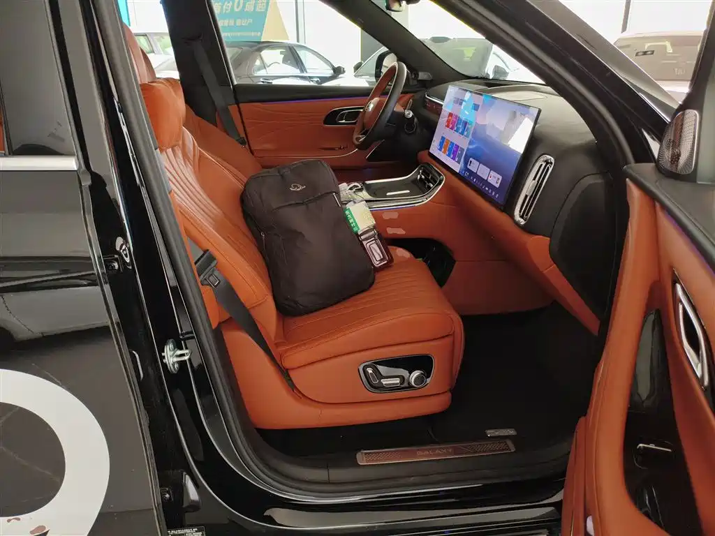 Geely Galaxy Galaxy M9 2025 Base Model фото 25