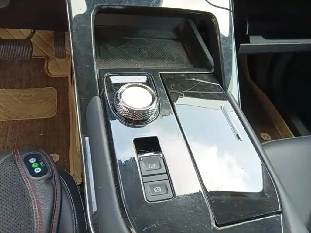 Фото 14 - Haval H6