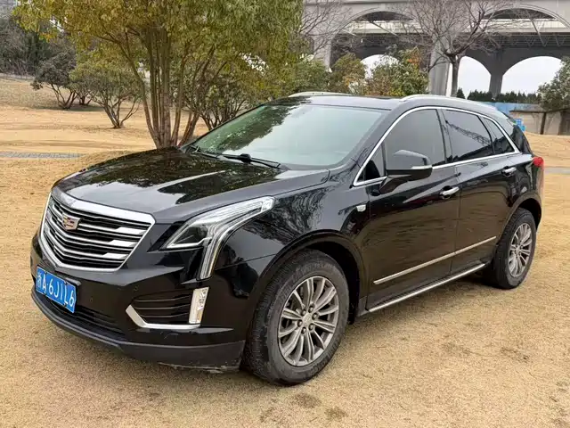 CADILLAC XT5